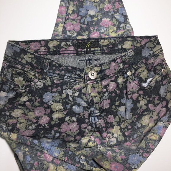 🍒5/$20🍒 g21 Floral Skinny Jeans. Cream - Picture 3 of 8